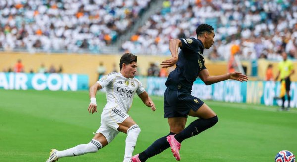 Juventus dừng lại ở tứ kết Câu