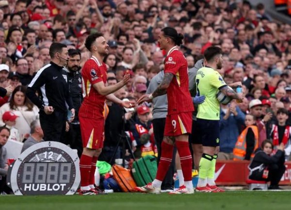 50 triệu euro của Naples cung cấp Nunes, Liverpool từ chối ngay lập tức