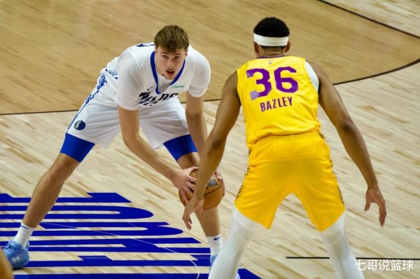 Đừng chỉ nhìn vào tỷ lệ hit! Bảo vệ của Flag có ý nghĩa lớn, Mavericks có giấu thẻ Trump cho chức vô