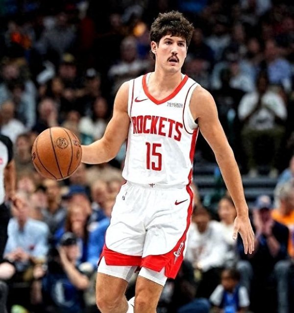 Xin chúc mừng Rockets! Ba bộ đội hình được phát hành vào mùa tới, với Trung tâm thứ 4 Dante và Uduka