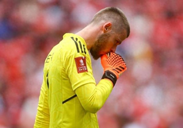 De Gea: Vẫn liên lạc với Ferguson, anh ấy không phải là một trong những huấn luyện viên vĩ đại nhất 