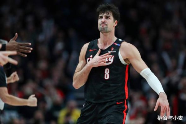 Ngôi sao số 1 của Blazers, chơi cho đất nước là một vinh dự tối cao, tôi rất tự tin